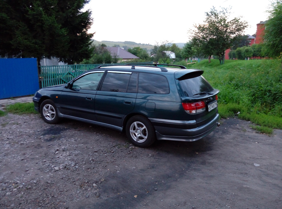 Toyota Caldina 1996