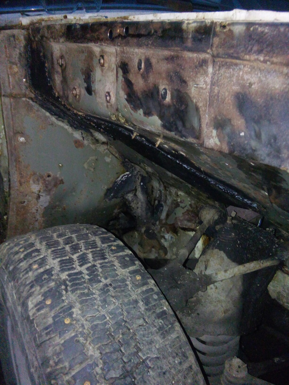 Чем смыть мастику с днища автомобиля