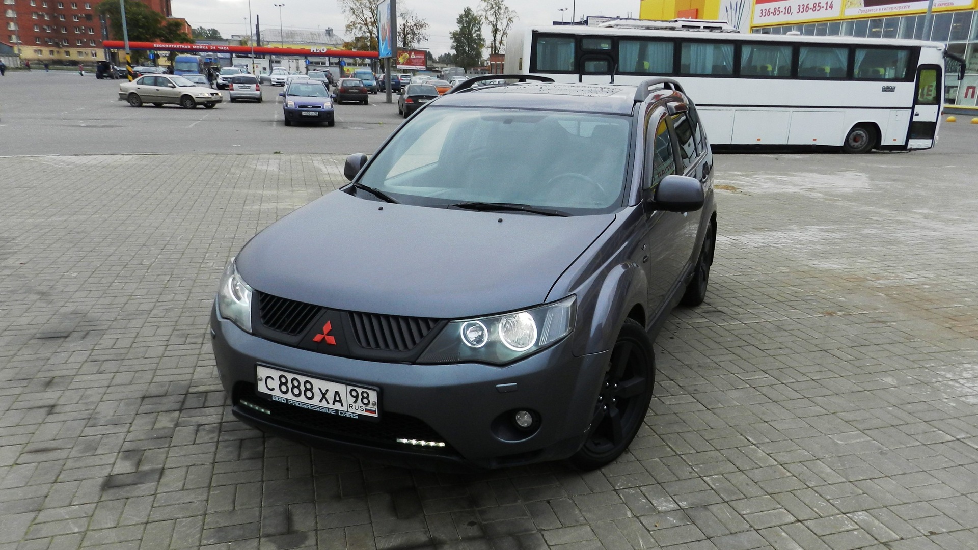 Mitsubishi Outlander матовый