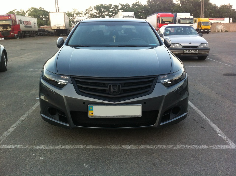 Honda Accord 2008 черная тонированная