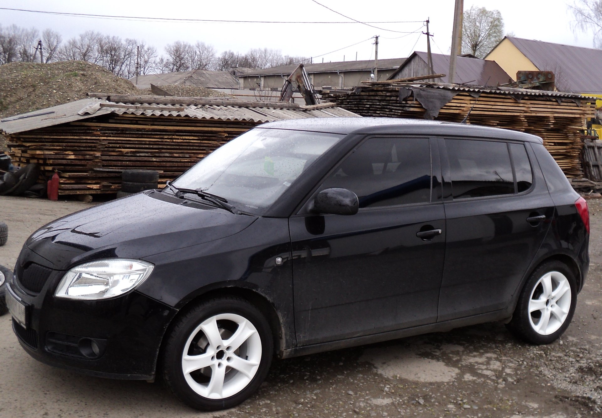 Поставил диски))) — Skoda Fabia Mk2, 1,4 л, 2008 года | колёсные диски |  DRIVE2