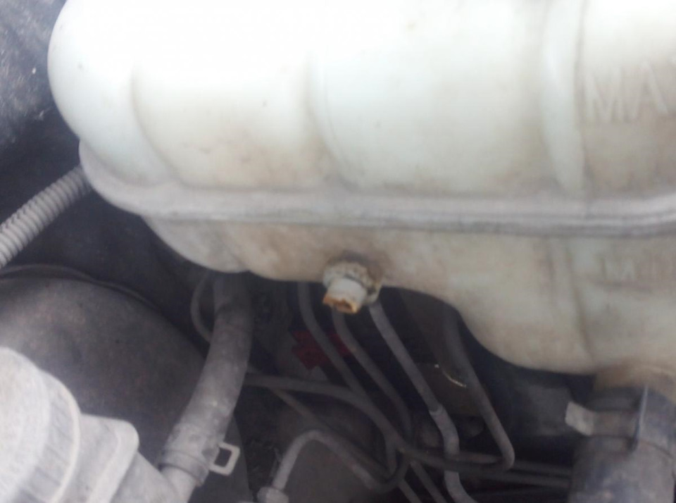 Расширительный бачок — Chevrolet Lacetti Sedan, 1,8 л, 2006 года ...