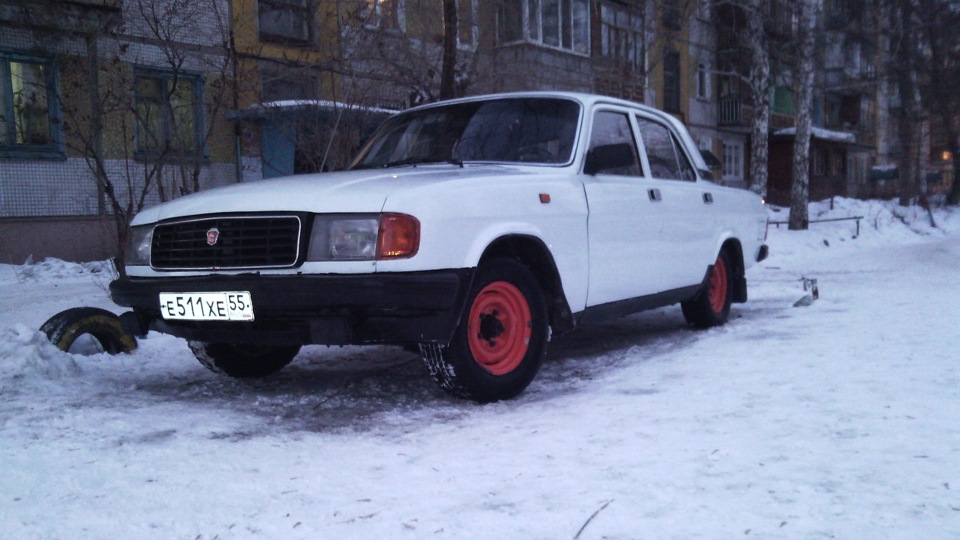 Газ омск. Омск 1994 год. Волга 29 вес автомобиля. Волга 29 с просевшими рессорами машина. Сколько весит 29 Волга.