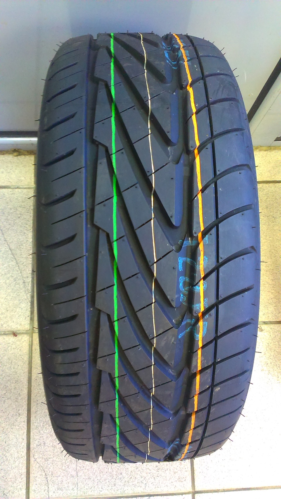 Летние шины Nitto Neo Gen 195/50 R15 82V — Lada 2109, 1,5 л, 1996 года ...