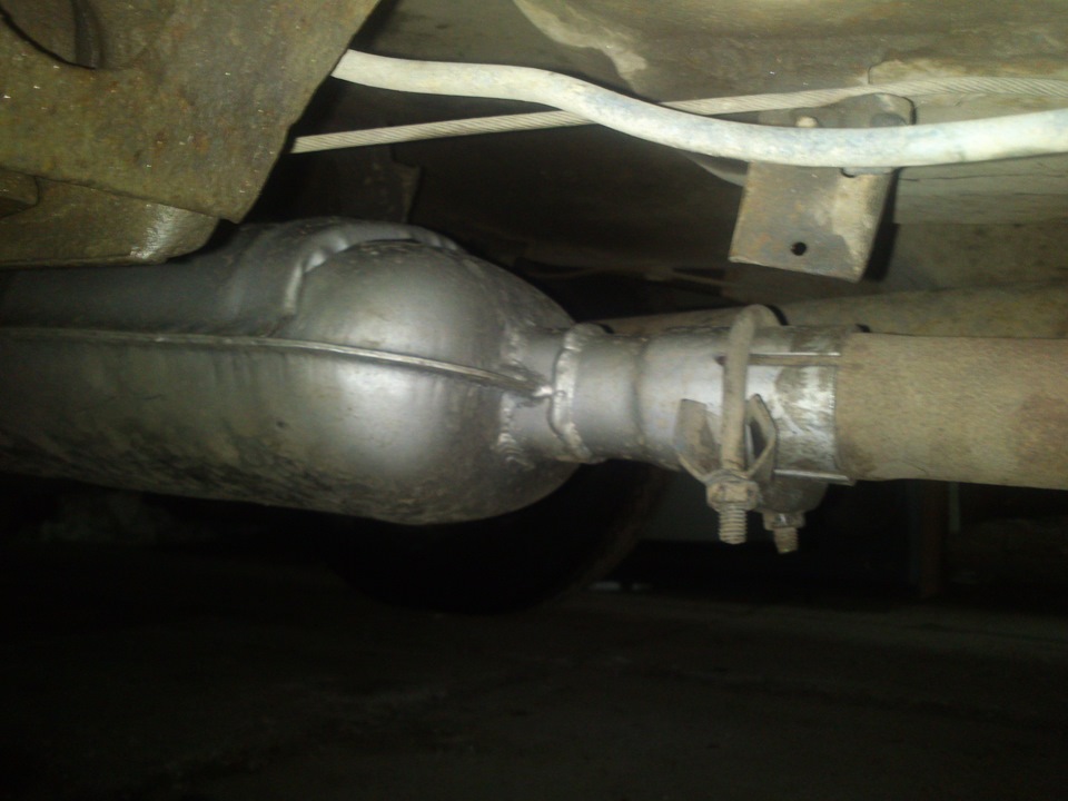 Установка глушителя, заправка в канистру, появилась новая трещина ...