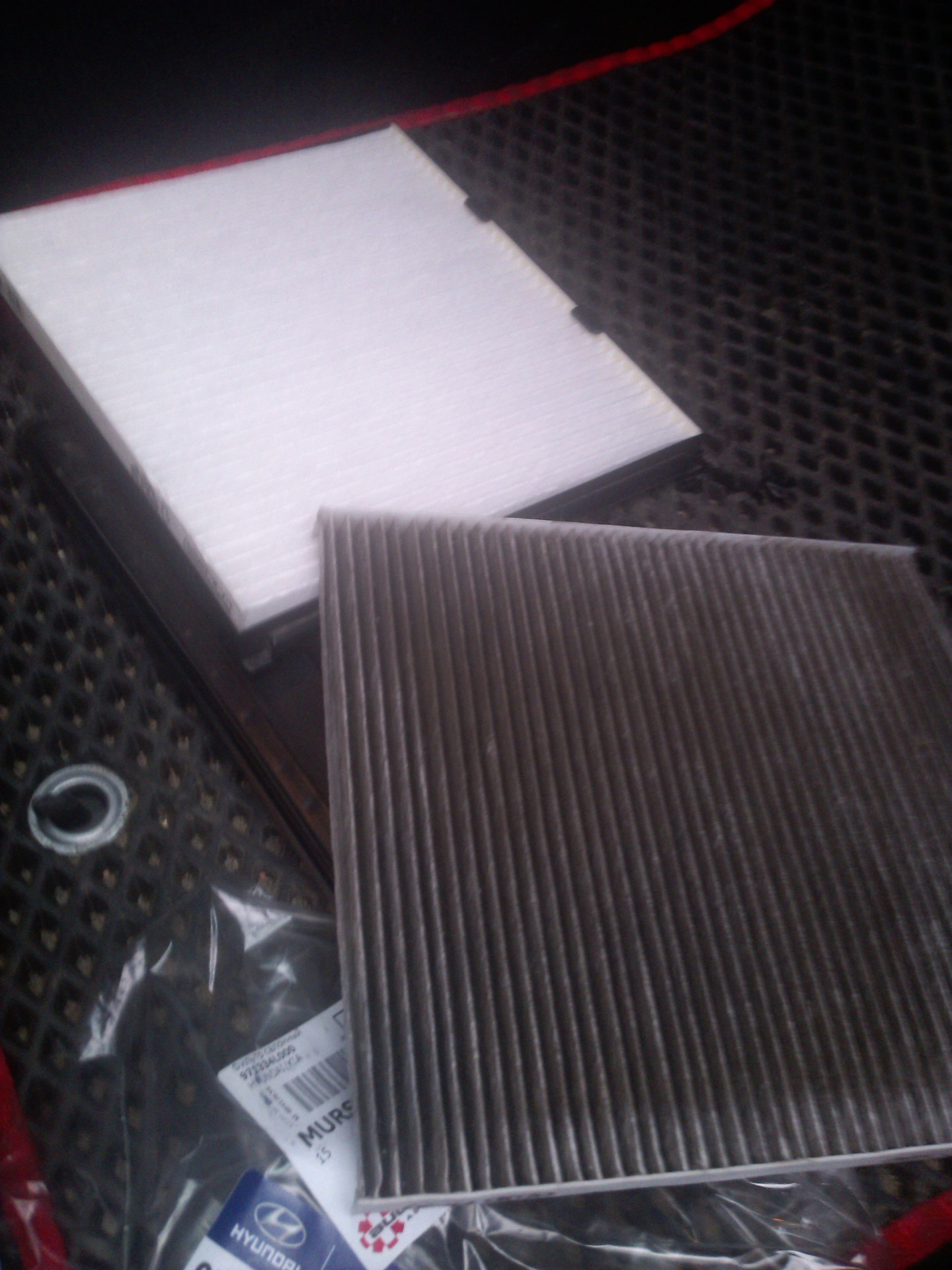 Перчаточный ящик (бардачка) затянут карпетом + замена салонного фильтра ...