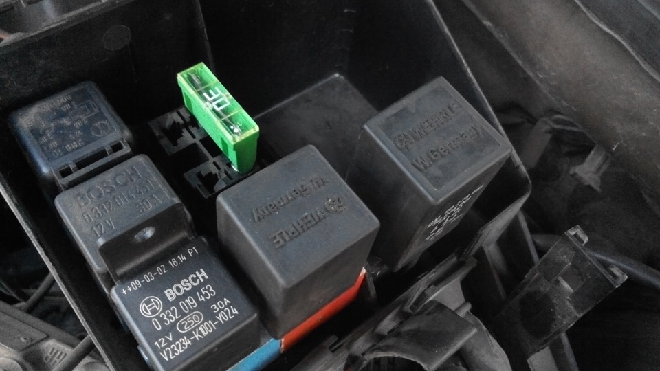 032 Карлсон, перегорел предохранитель и замена релюшки включения ...