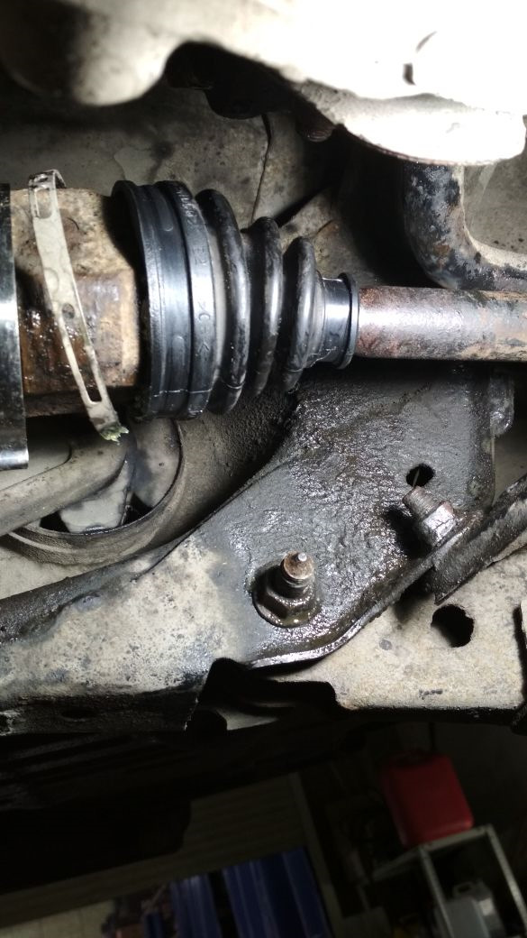 Пыльник шруса ваз 2106. Привод в раздатку королла ае104. Оторванный привод. Оторванный привод. Оторванный привод.