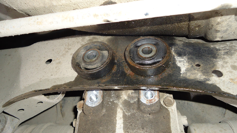 Сайлентблоки крепления заднего редуктора и задний стабилизатор — Subaru ...