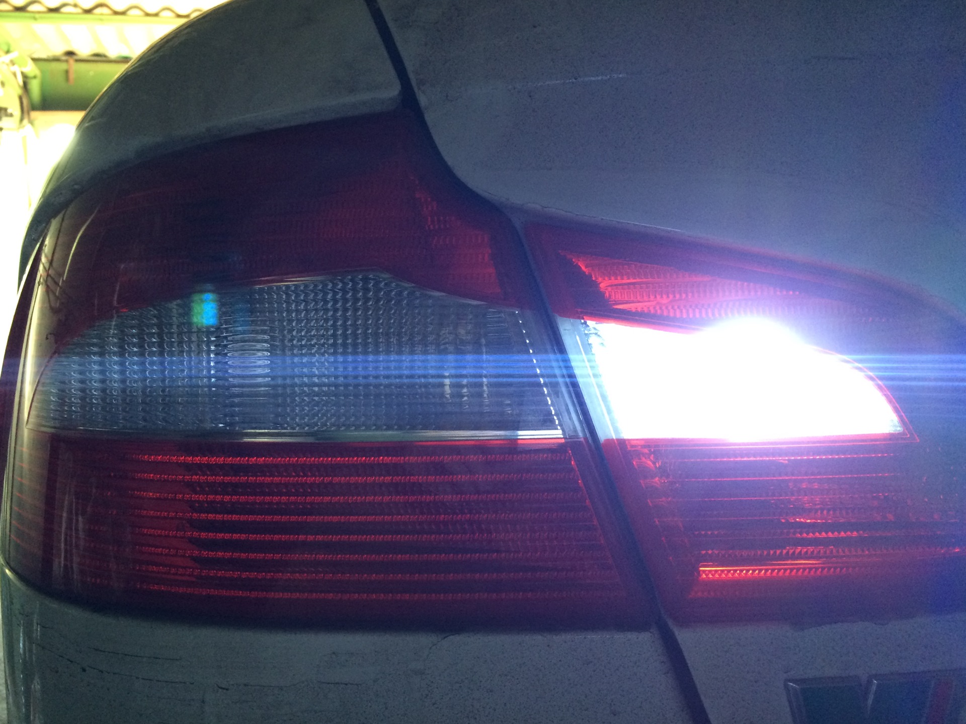 Superb 2 лампочка заднего хода. Задний ход суперб. Диоды в задний ход lexus lx. Диоды в задний ход легаси bp5. Superb 2 лампы заднего хода.