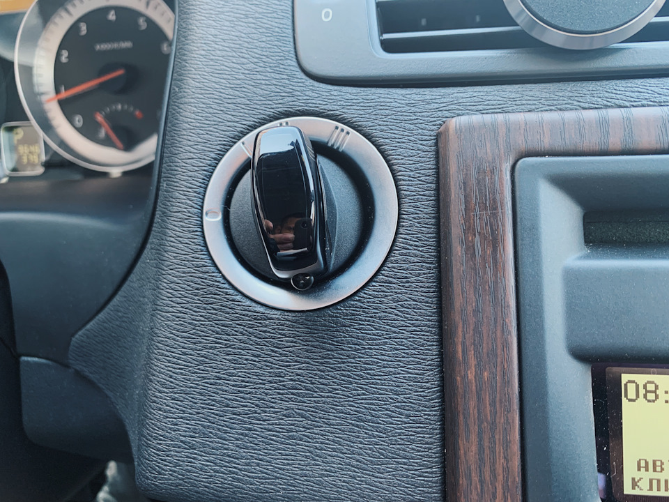 #8 — Ключ стартера — Volvo C70 (2G), 2,5 л, 2010 года | аксессуары | DRIVE2