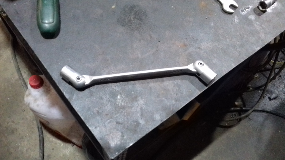 Замена передних втулок стабилизатора без снятия подрамника. — Chevrolet ...