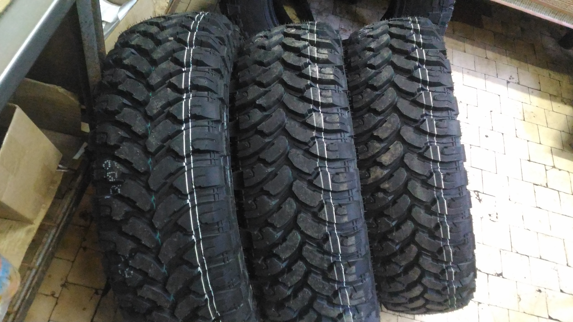 Резина грязевая 235. Comforser cf3000 235/75 r15. 235 75 R15 XT. 235 75 R15 Xtreme. 235 75 15 Грязевая.