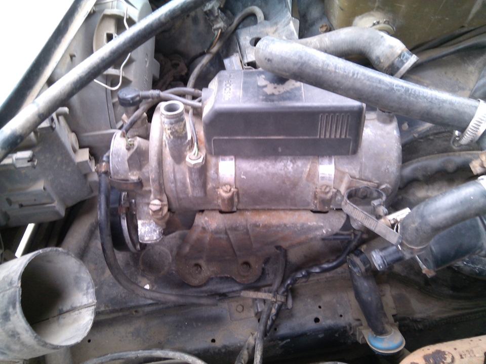 Место ему за правой фарой — Mercedes-Benz S-Class (W126)