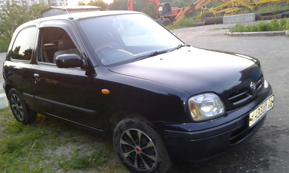 Купить Nissan Марч 2001 Года