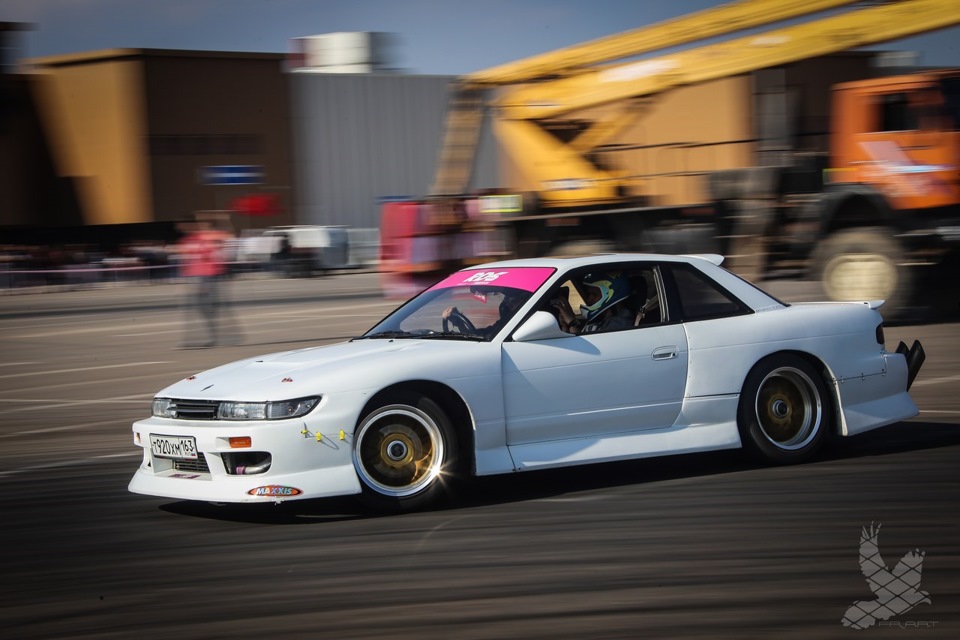 Nissan Silvia s13 Red Drifting