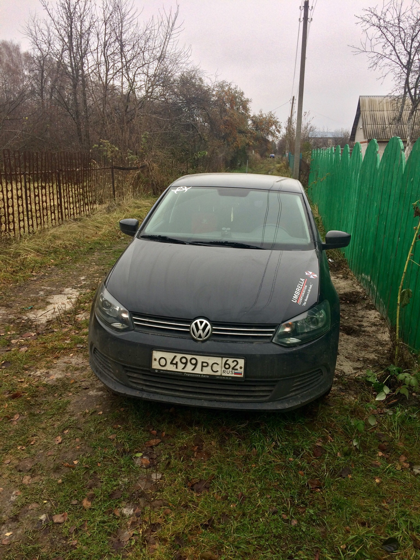 Наклейки UMBRELLA CORPORATION — Volkswagen Polo Sedan, 1,6 л, 2013 года |  аксессуары | DRIVE2