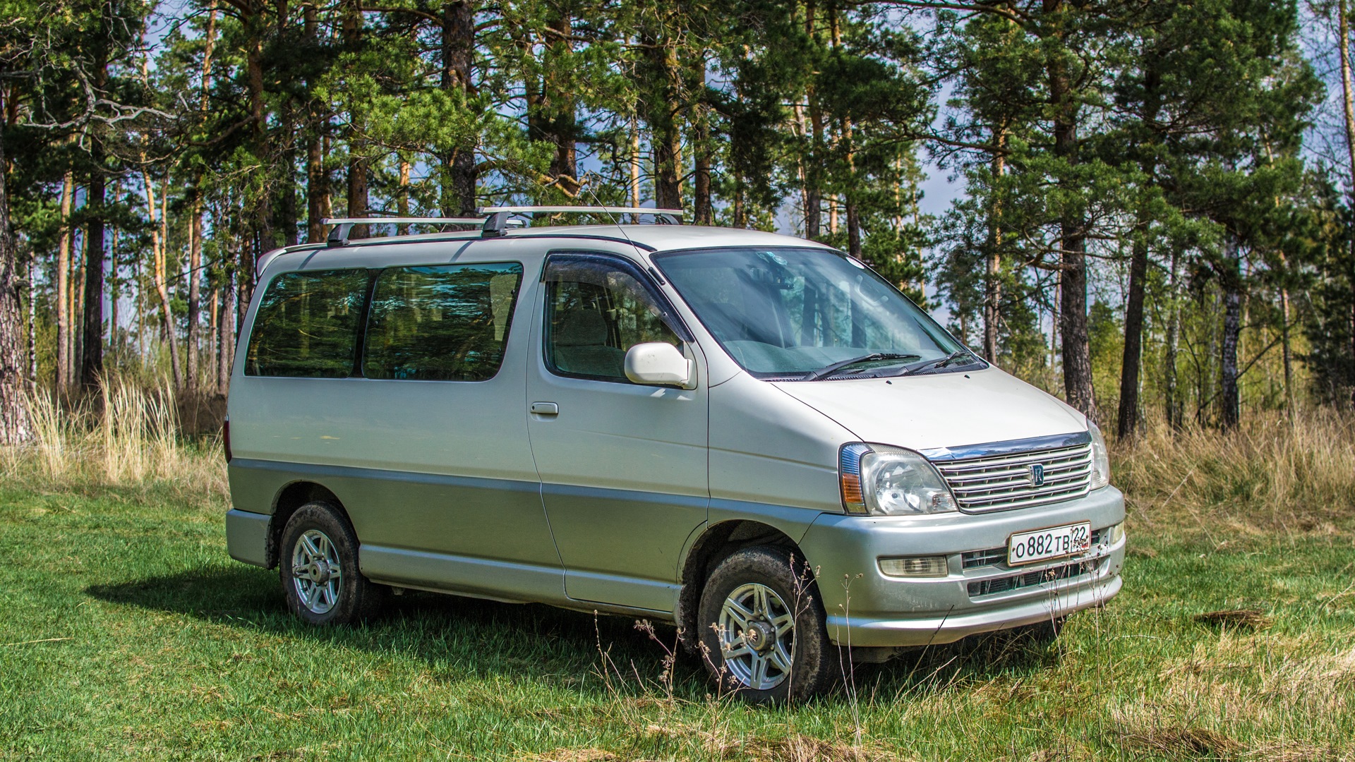 Тойота региус. Тойота Региус 4х4. Toyota микроавтобус Hiace Regius. Микроавтобус Хайс Региус.