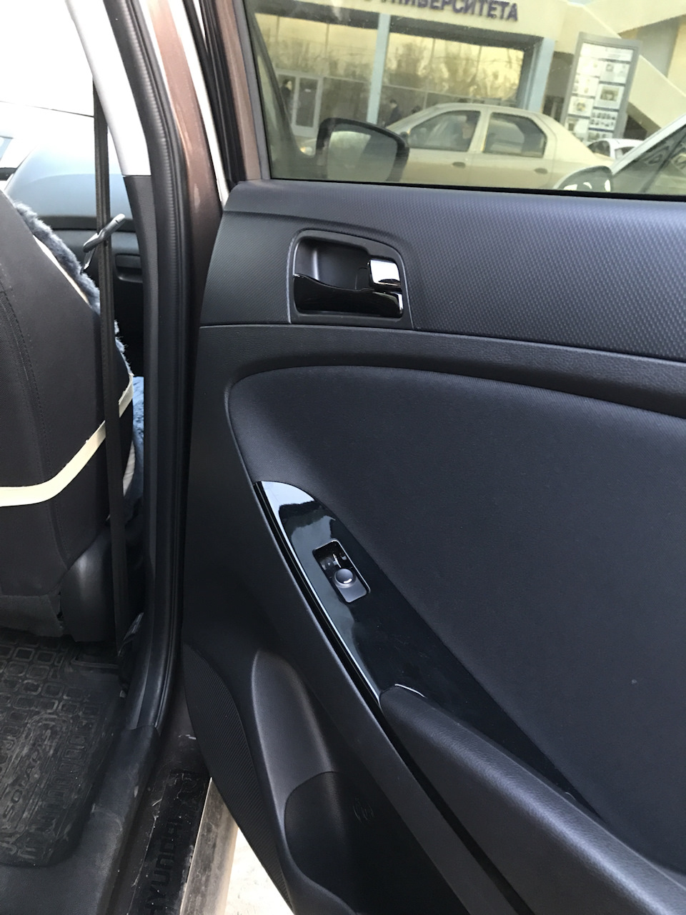 Покраска пластика) - Hyundai Solaris Hatchback, 1,4 л, 2015 года своими руками D