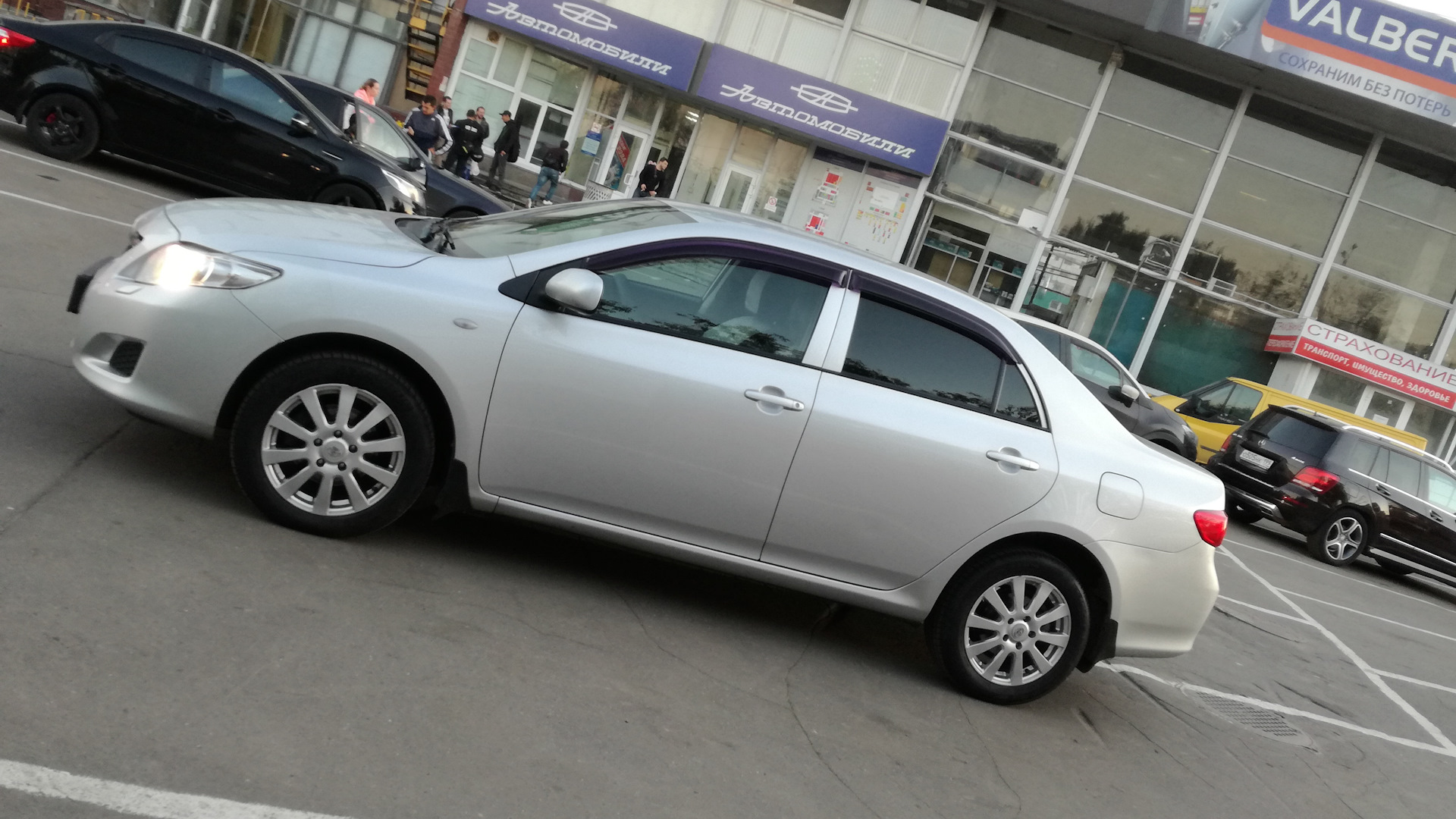 Тойота Королла 1.6 1zr Fe. Toyota Corolla 1.6 MT, 2006, на больших колесах. Тойота х6. Тюнинг Тойота Королла е150 серебристая.