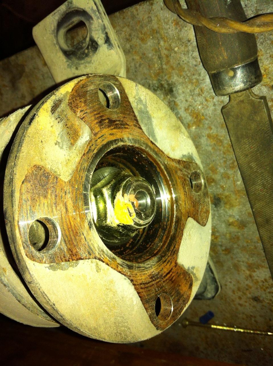 \"Замена подвесного подшипника\" — Toyota Chaser (90), 2,5 л, 1996 года ...