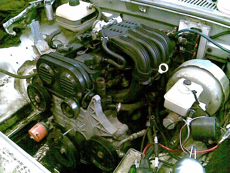 Какой двигатель встанет. ГАЗ 31105 Крайслер мотор. ГАЗ 31105 Крайслер 2.4. Мотор Крайслер на Волге 31105. ГАЗ 31105 двигатель Крайслер.