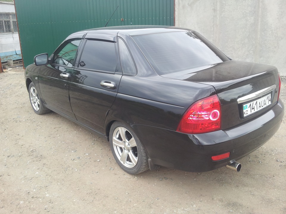 переделка задних фонарей — Lada Приора седан, 1,6 л, 2013 года | другое ...