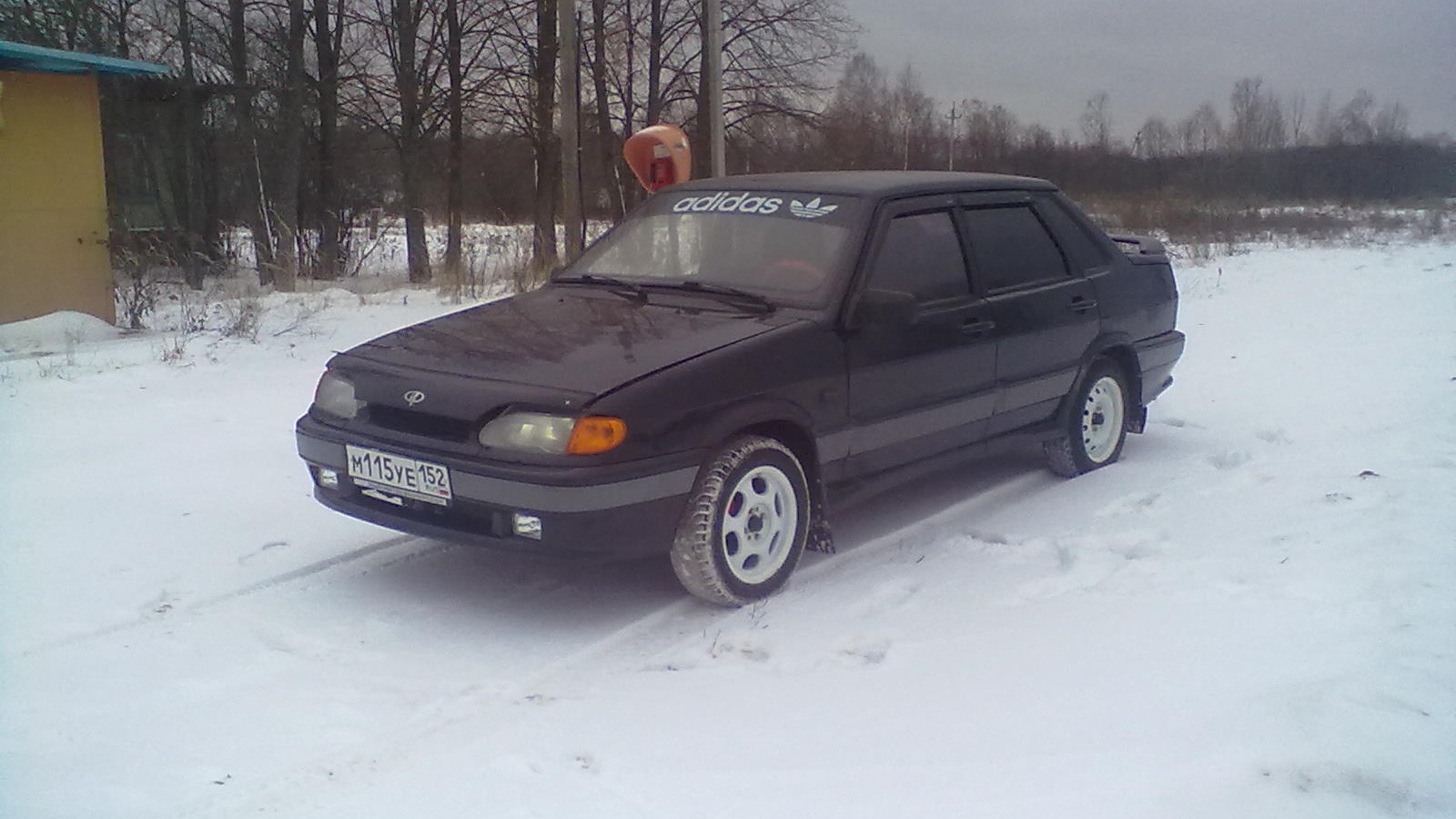 Lada 2115 1.5 бензиновый 2004 | Черная пятнашка на DRIVE2