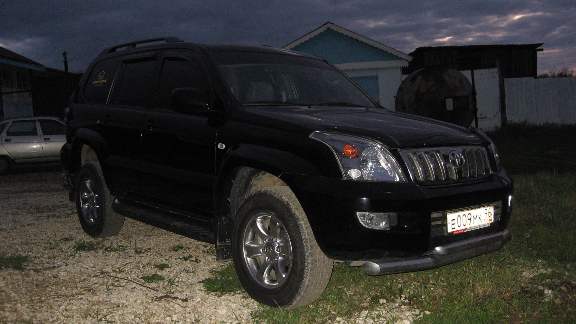 Прадо 4 литра. Прадо 120 4 литра. Toyota Land Cruiser Prado 120 бензин 4 литра. ЛК Прадо 120 4 литра. Л.С Прадо 120 4.0 модель.