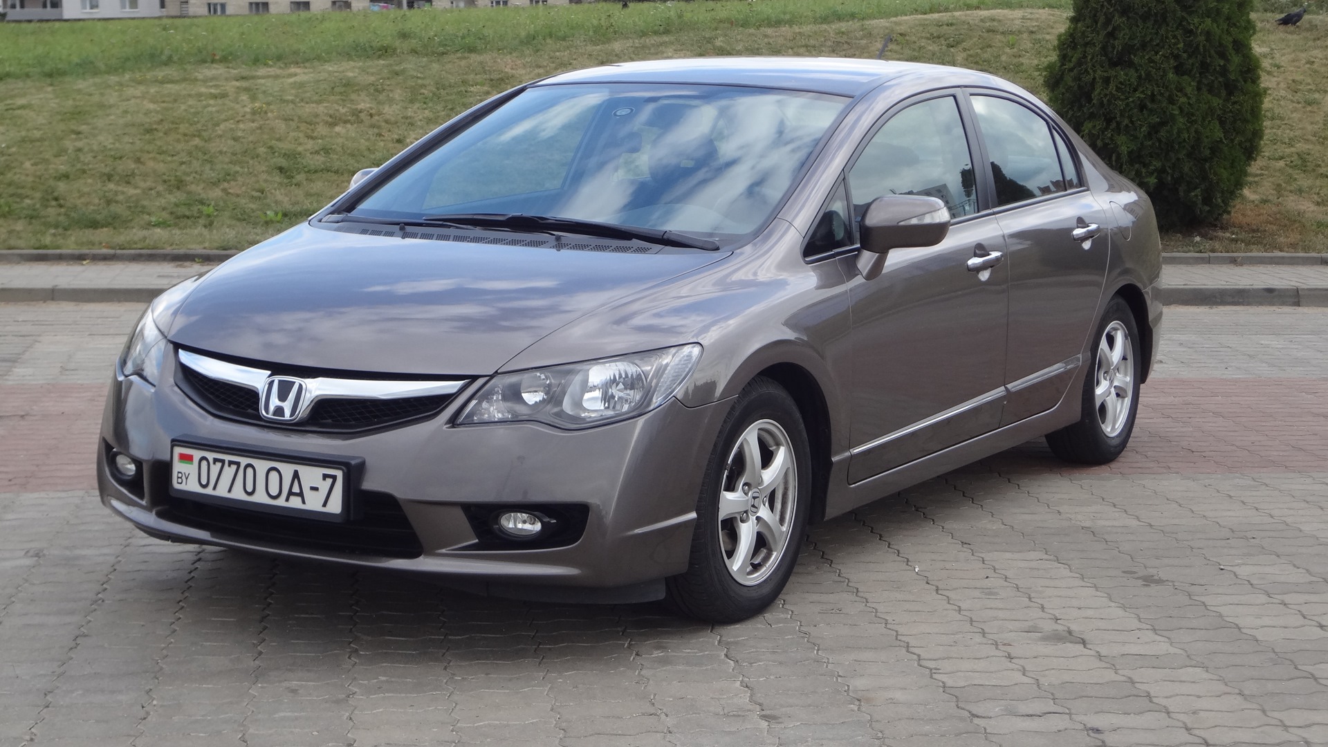 Honda Civic Hybrid (2G) 1.3 гибридный 2009 на DRIVE2