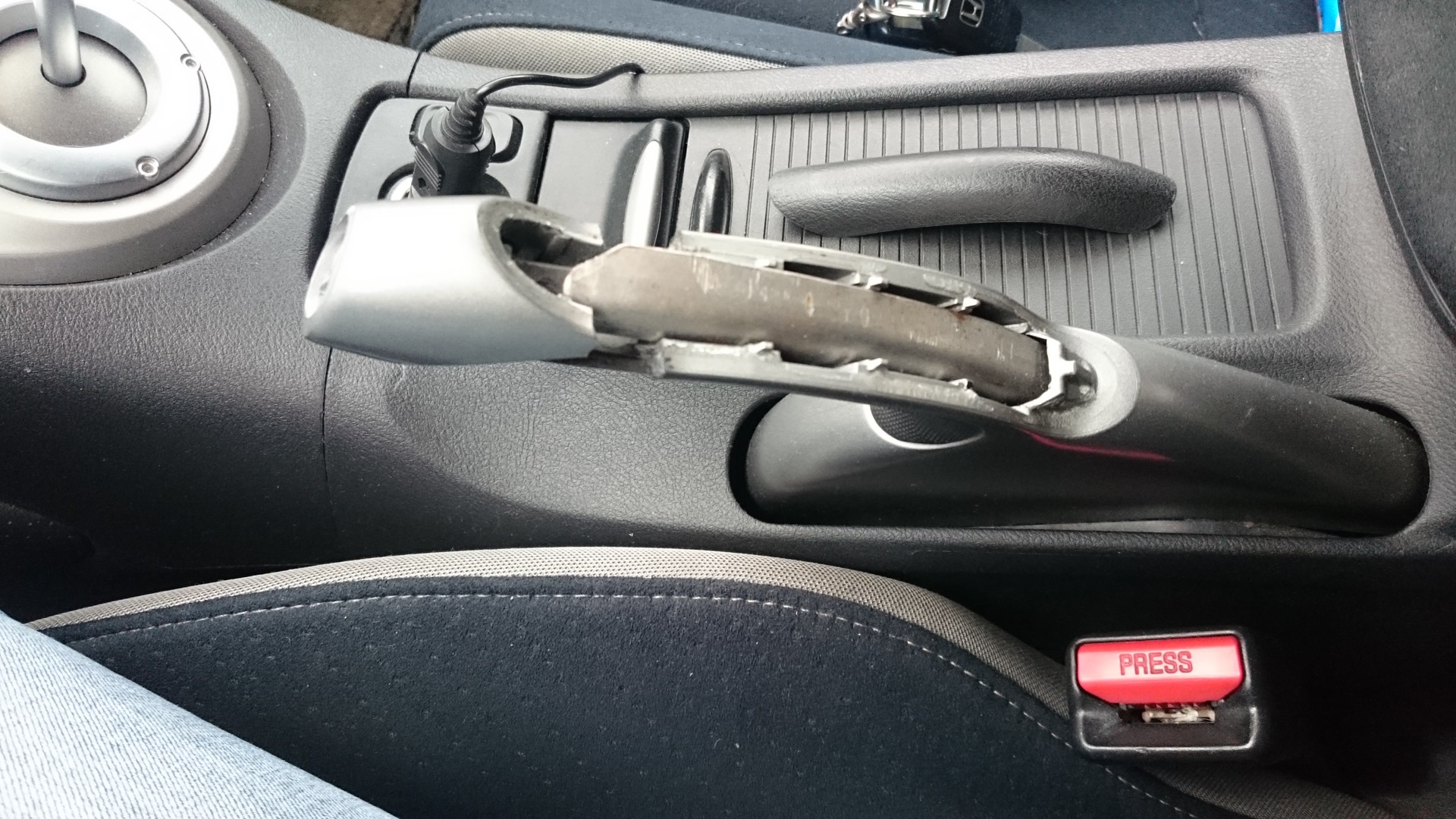 хонда цивик ручной тормоз. ручник хонда цивик 4д. консоль ручника honda civic ek3. ручка акпп хонда цивик 4д. ручка ручника хонда цивик 4д.