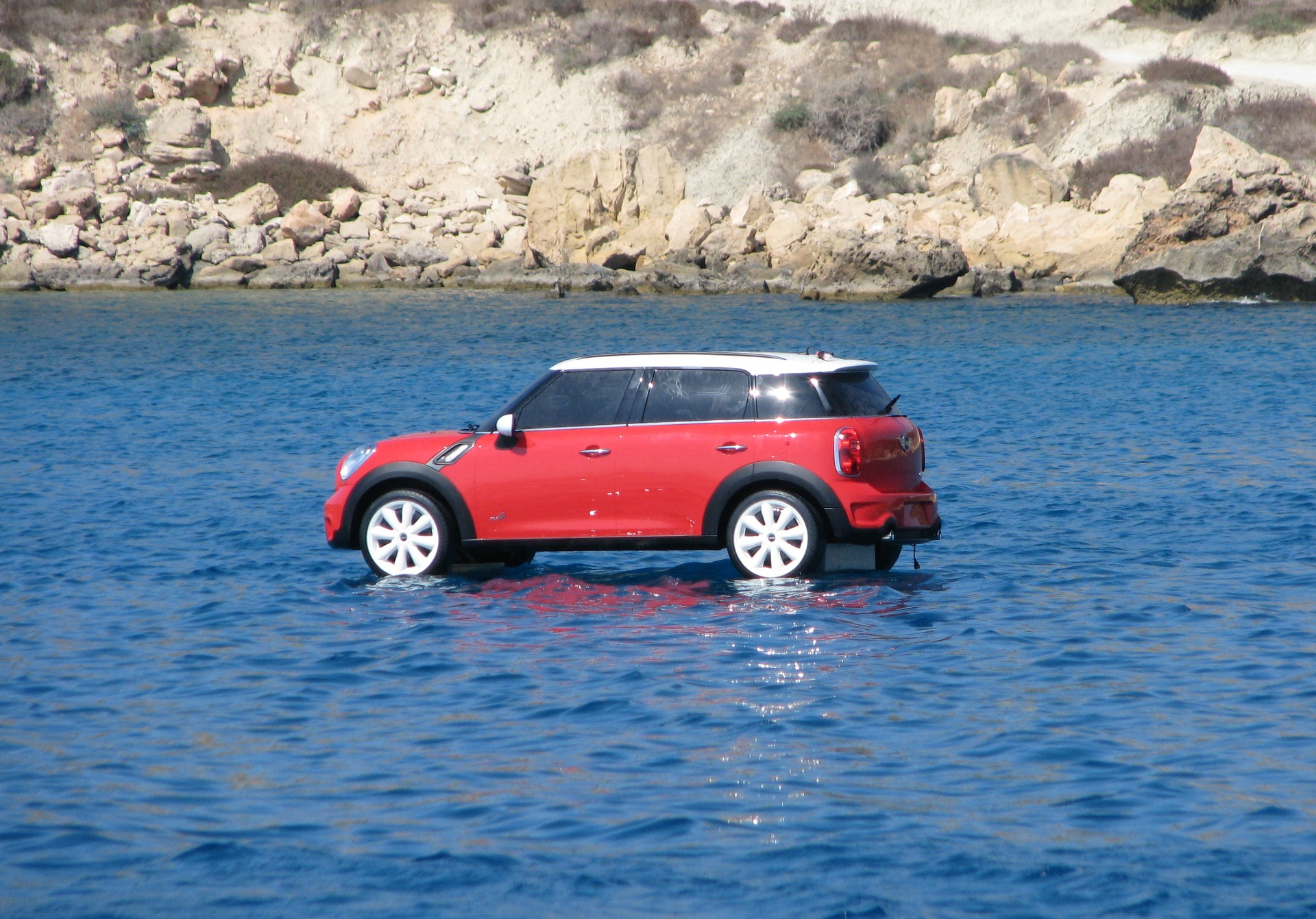 Mini Cooper s 5 у моря