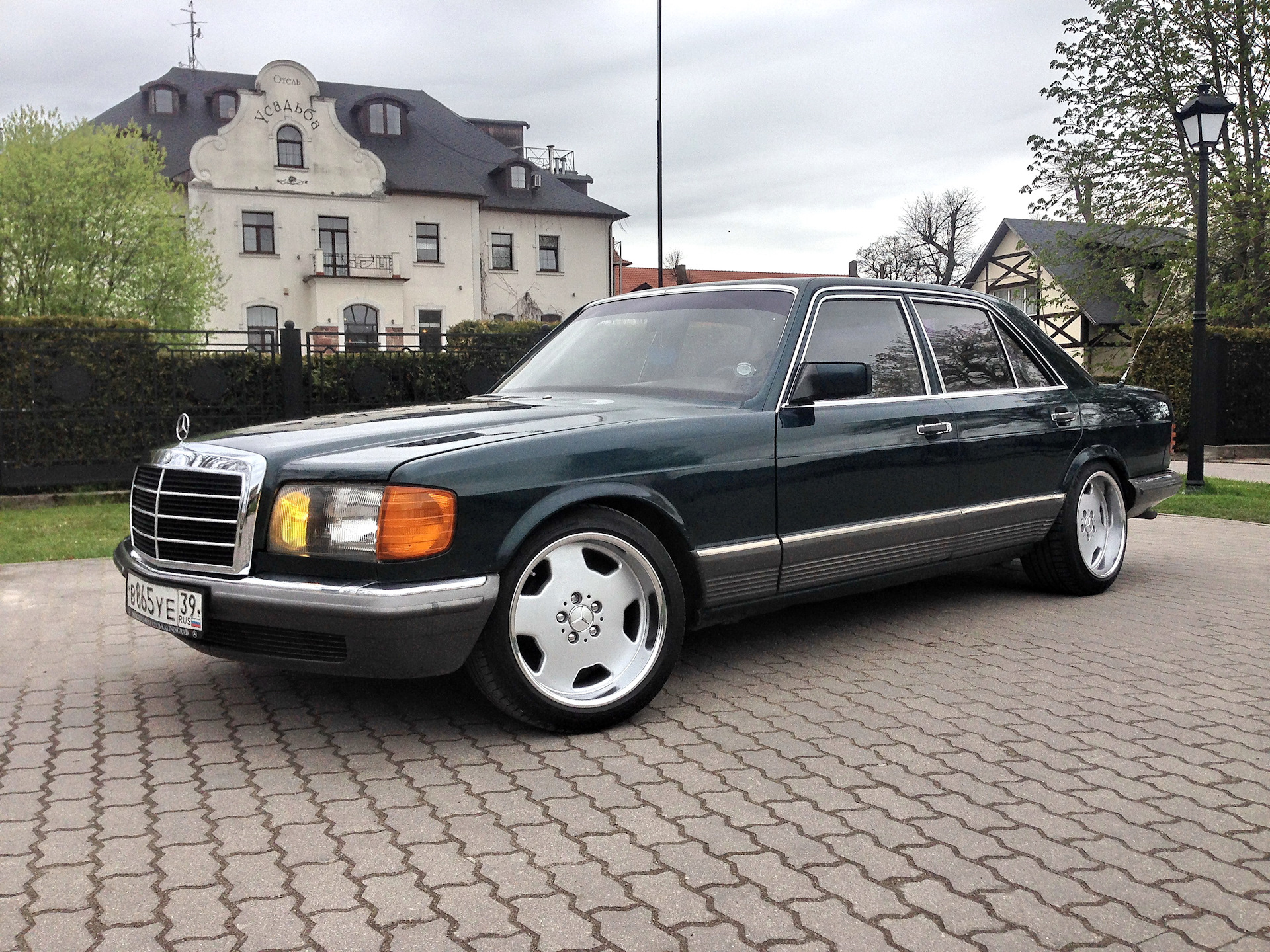 W126 mercedes фото