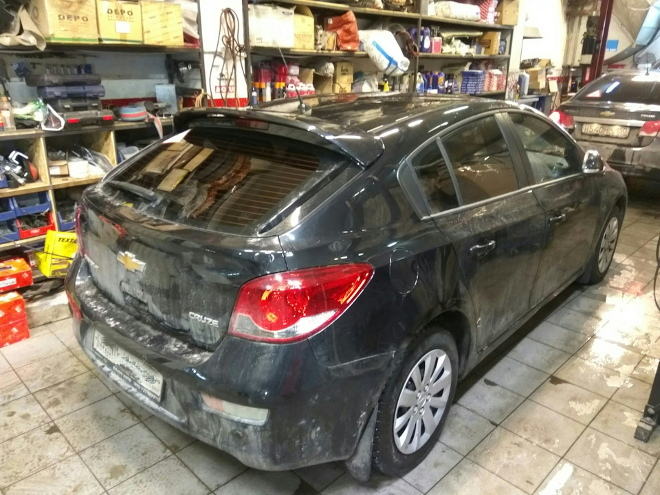 Спойлер Chevrolet Cruze хэтчбек