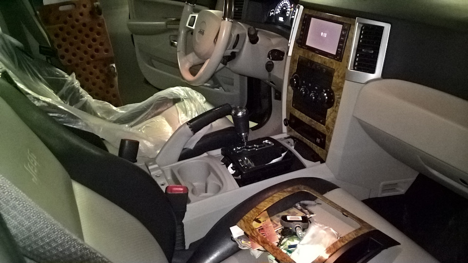 Не вынимается ключ при заглушке двигателя ч.2 — Jeep Grand Cherokee (WK ...