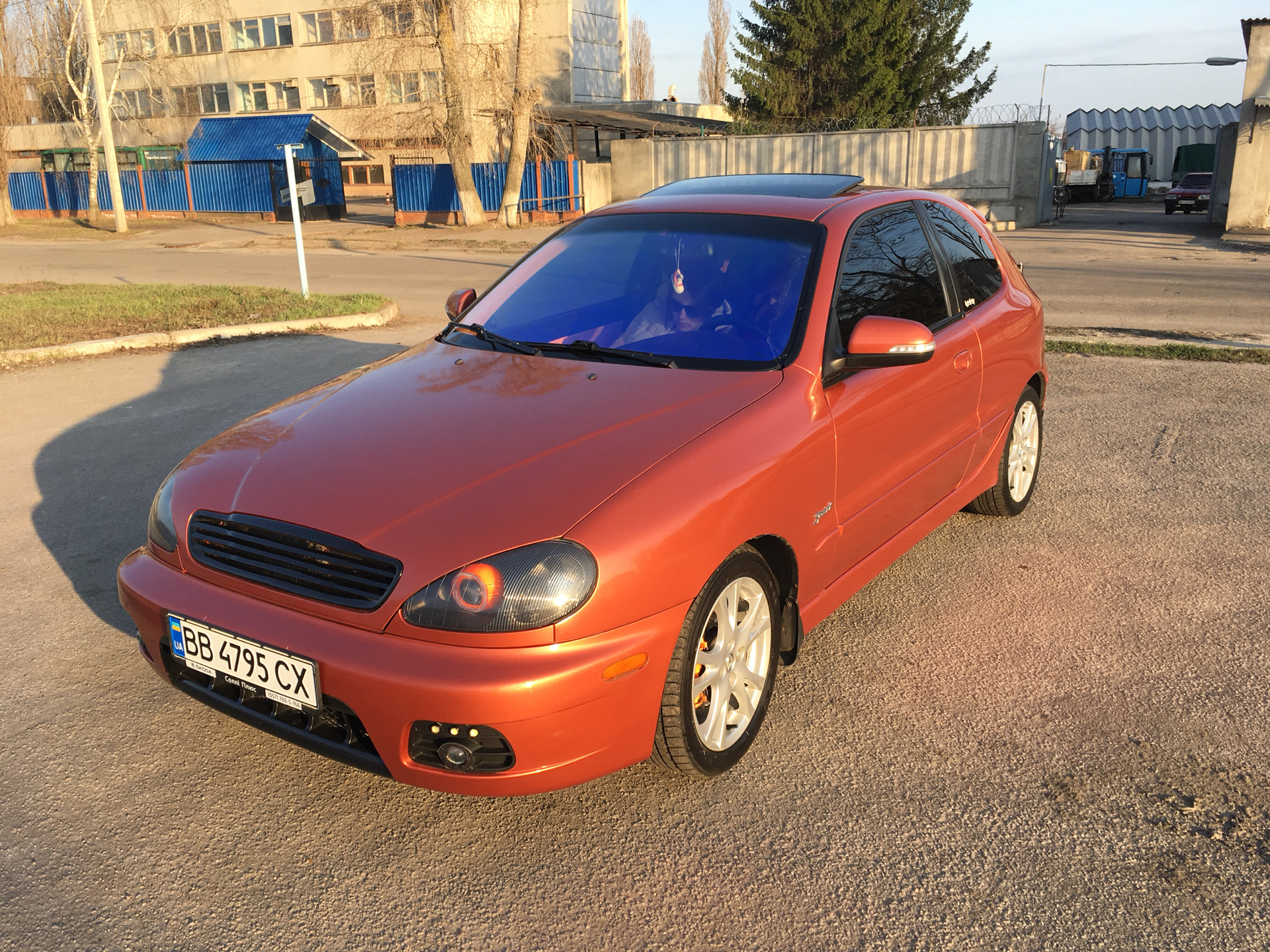 Daewoo lanos Coupe