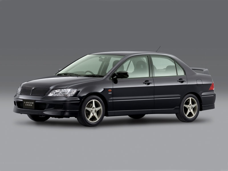 Mitsubishi Lancer Cedia 2000