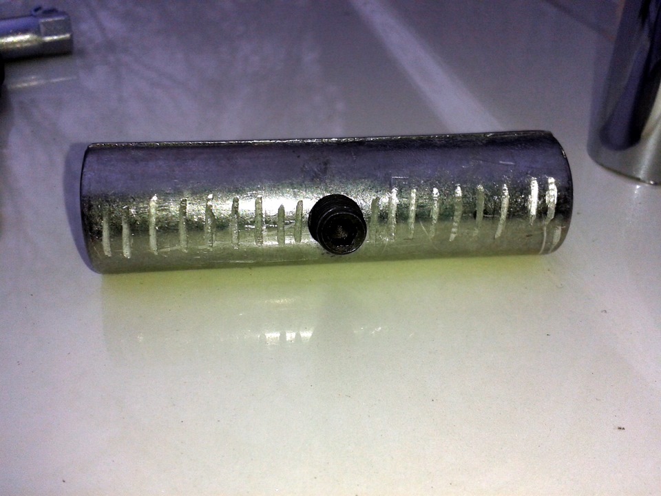 c679624s 960 Как крепить поперечины к рейлингам