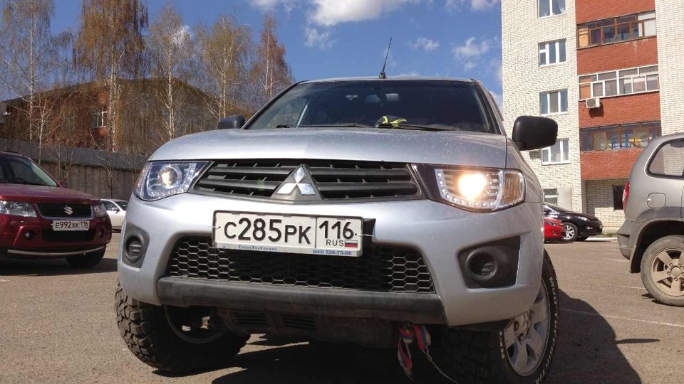 Фара Митсубиси Л200 Купить