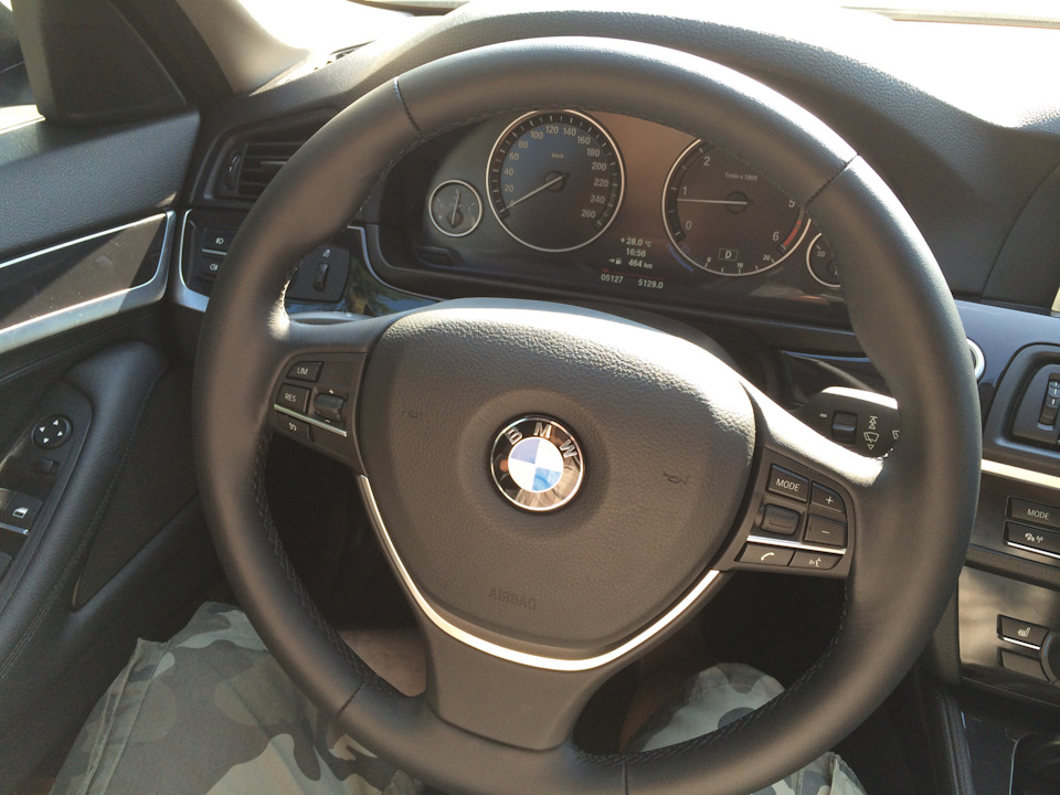 Руль — BMW 5 series (F10), 2 л, 2014 года | аксессуары | DRIVE2