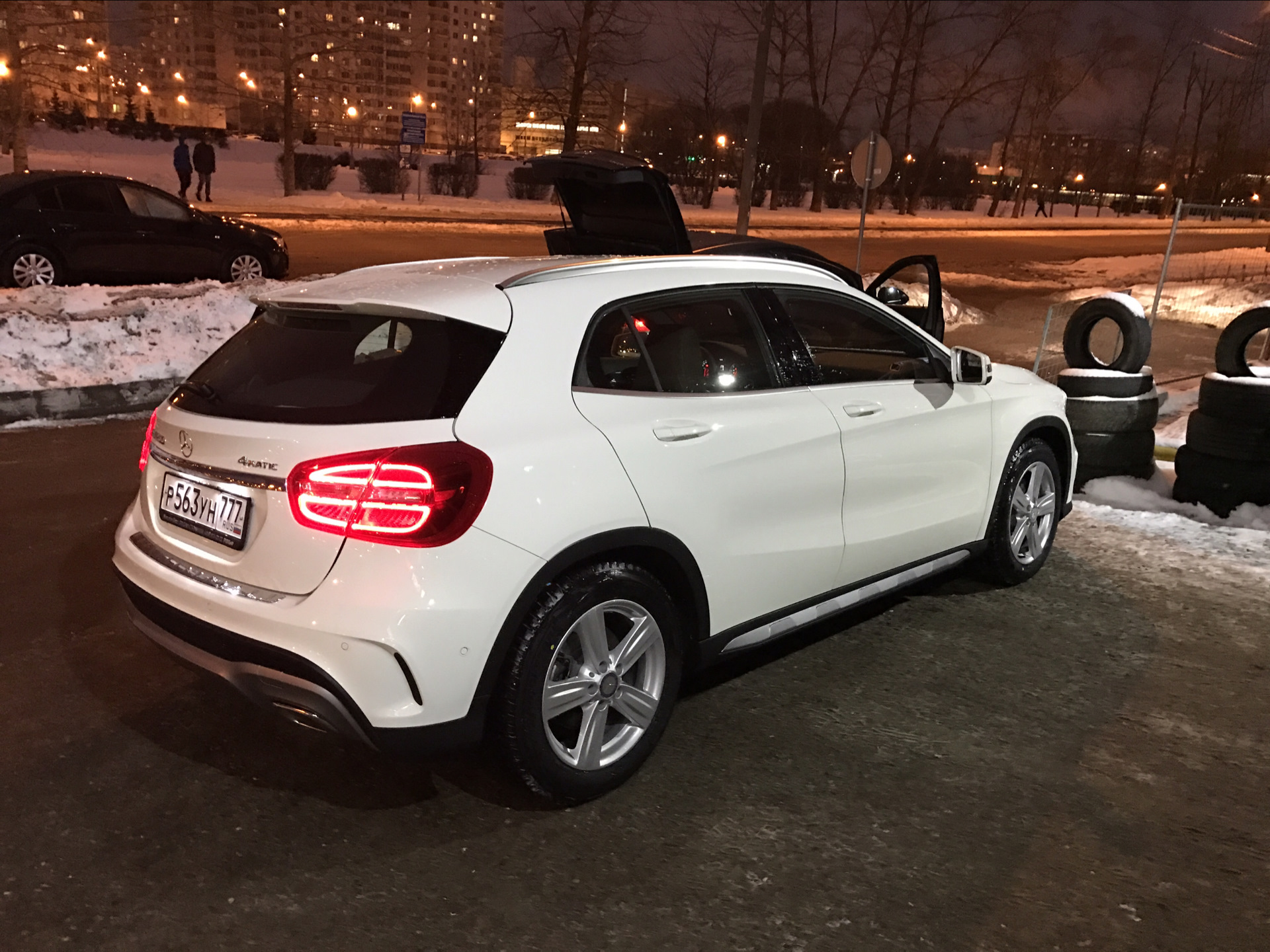 Реклама Mercedes Benz GLA