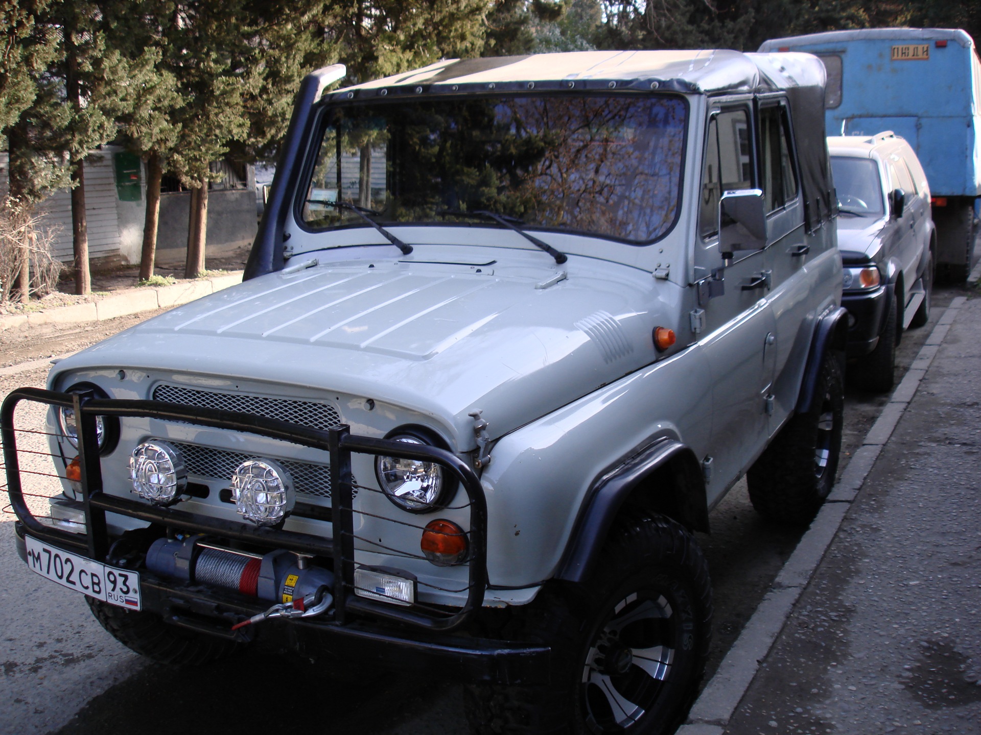 Где найти уаз. На каждый уазик найдется таймуразик. Khan marshall snowrunner. Уаз 3151 военный тентованный. Fs19 уаз хантер.