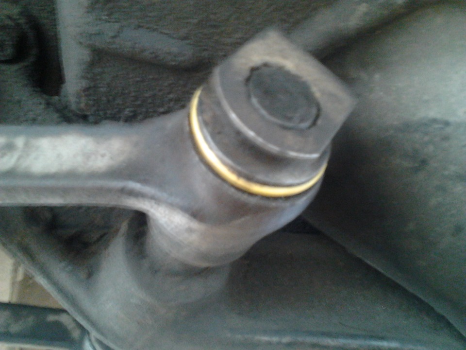 Полиуретанoвые втулки передних нижних рычагов — ГАЗ 3110, 2,4 л, 2000 ...