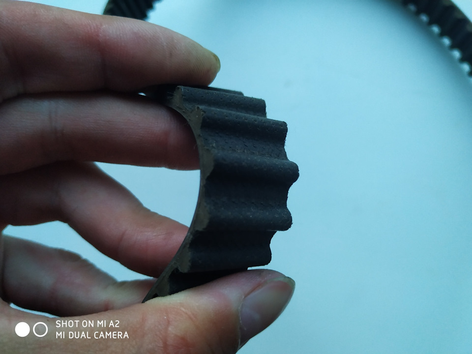 Подключение видеорегистратора/антирадара к плафону салона — Audi A2, 1 ...