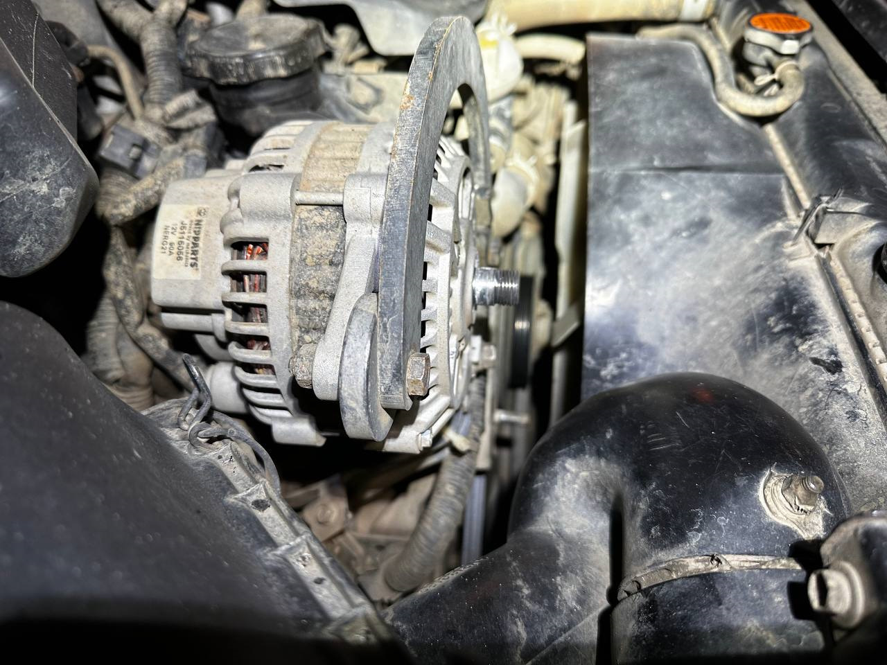 Приключения шкива генератора в буран на трассе. — Mitsubishi Pajero ...