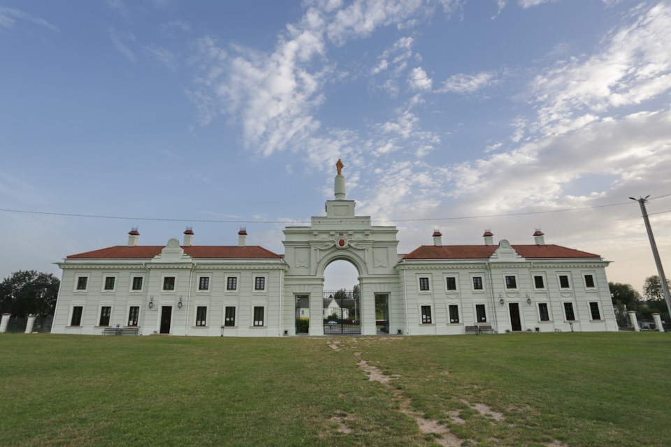 Фото в бортжурнале Toyota Sequoia (1G)