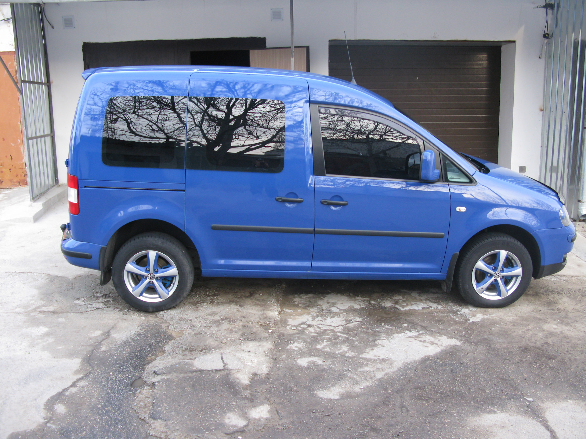 Volkswagen caddy 2007 год