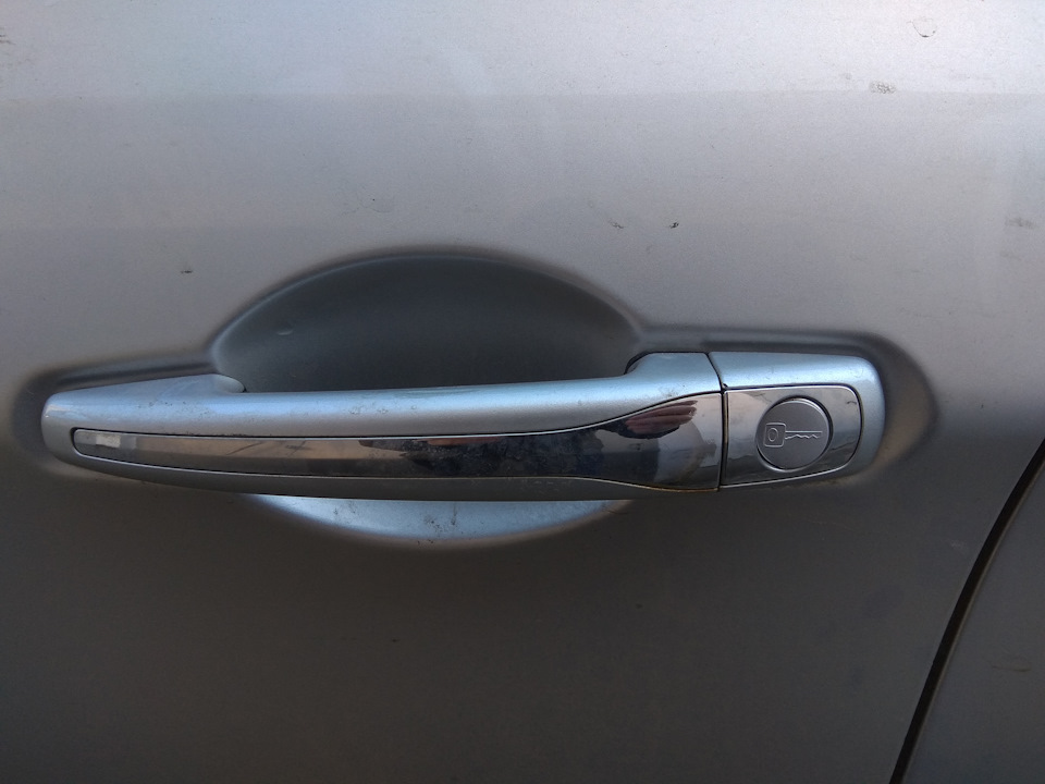 A2107660056 — Citroen C5 (2G). Запчасти на фото: A2107660056