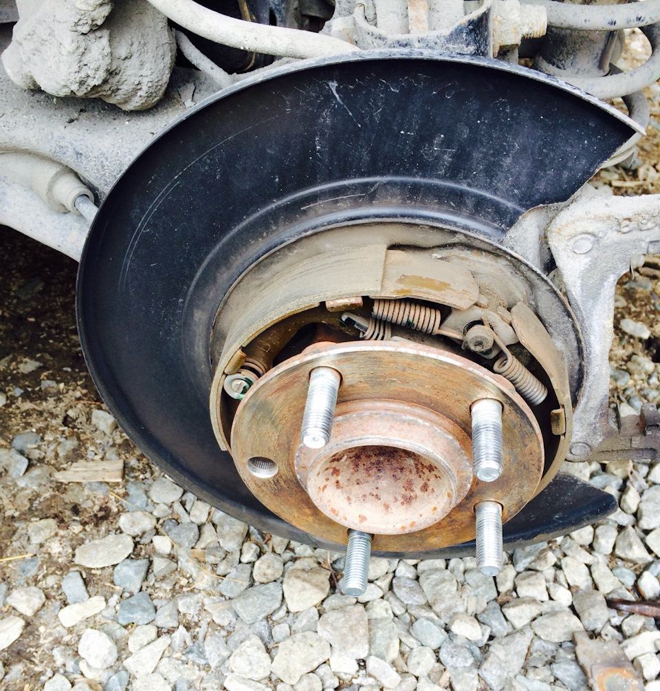 Как я шпильки колесные менял. — Mitsubishi ASX, 1,8 л., 2011 года ...