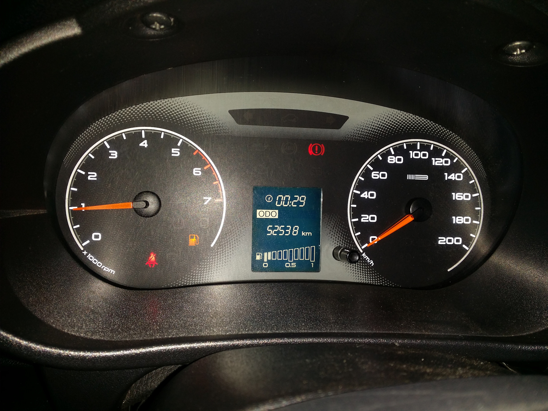 Пересвет приборной панели — Lada Гранта (1G), 1,6 л, 2015 года | тюнинг ...